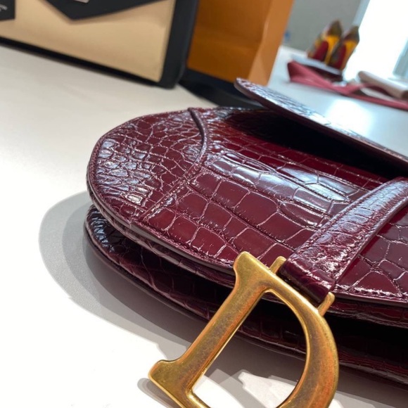 Metallic Burgundy Shiny Alligator Saddle Bag Gold
Hardware - Picture 9 of 11